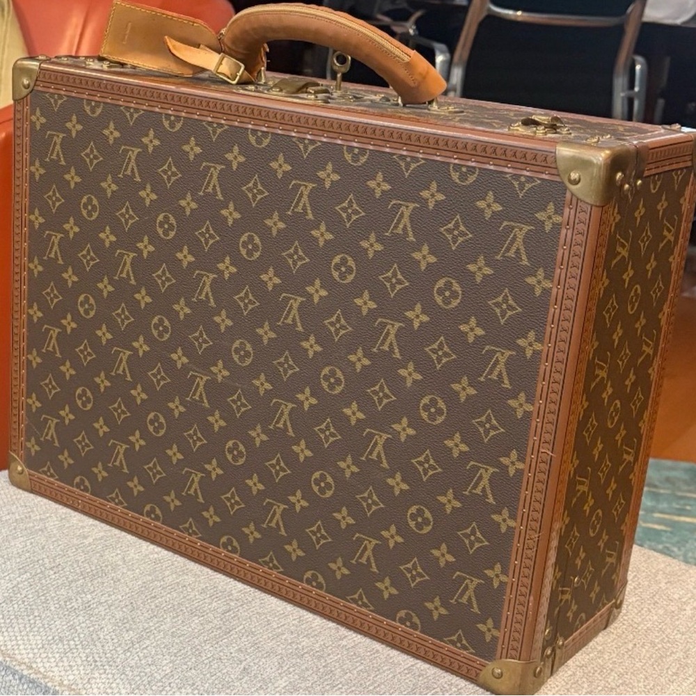 Louis Vuitton Monogram Alzer 50 Suitcase – Authentic Vintage 1980’s includes key